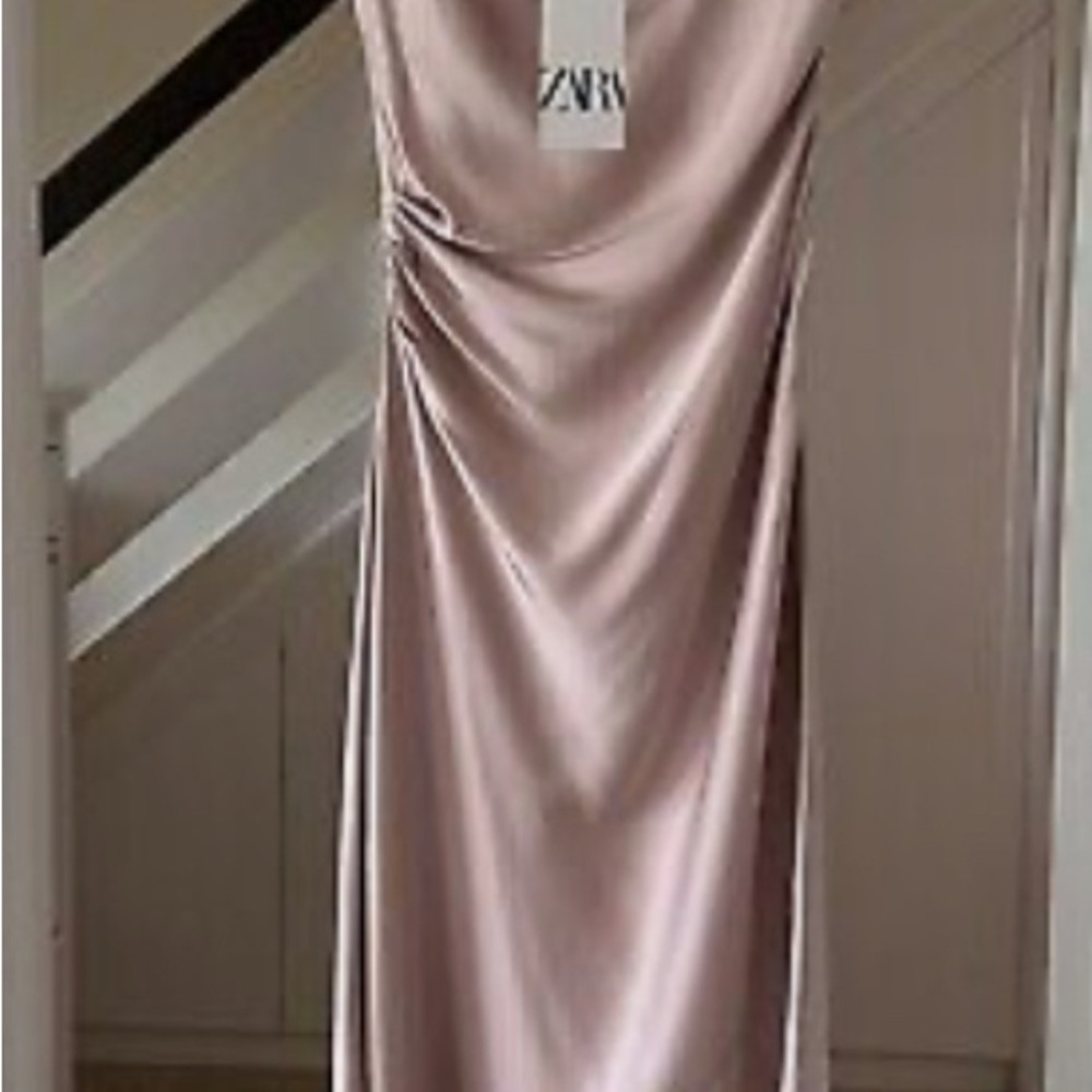 ZARA Light Pink Satin Slip Midi Dress. Size: XS